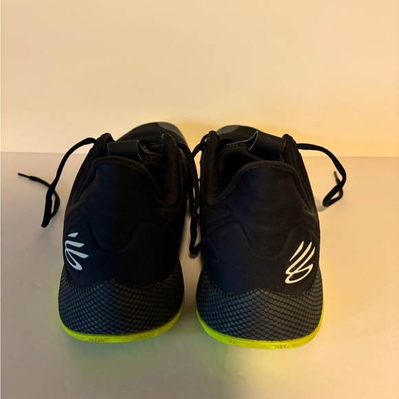 Under Armour CURRY HOVR Pre-Owned Men’s Size 10.5 Black/White Athletic Shoes - Picture 2 of 7